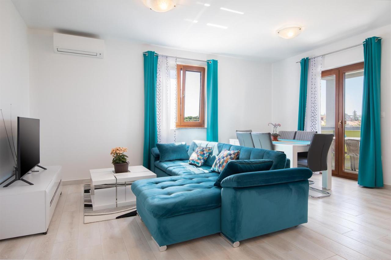 Kaylie Apartment Pula Ngoại thất bức ảnh